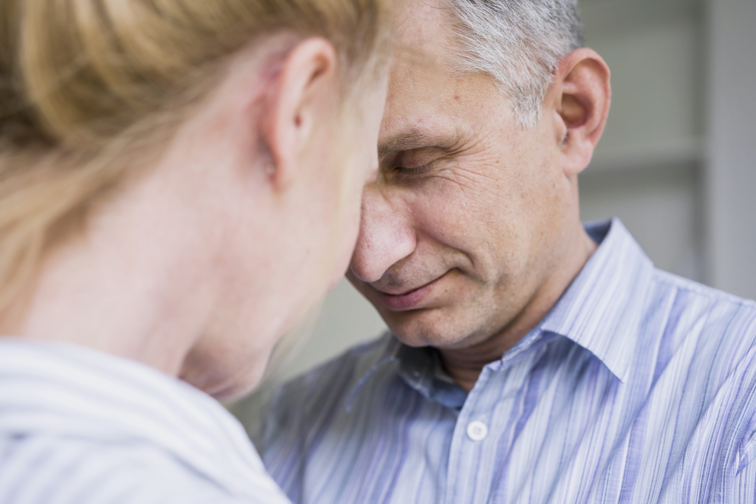 دریافت خدمات تراپی برای رسیدن به بلوغ عاطفی در بزرگسالان