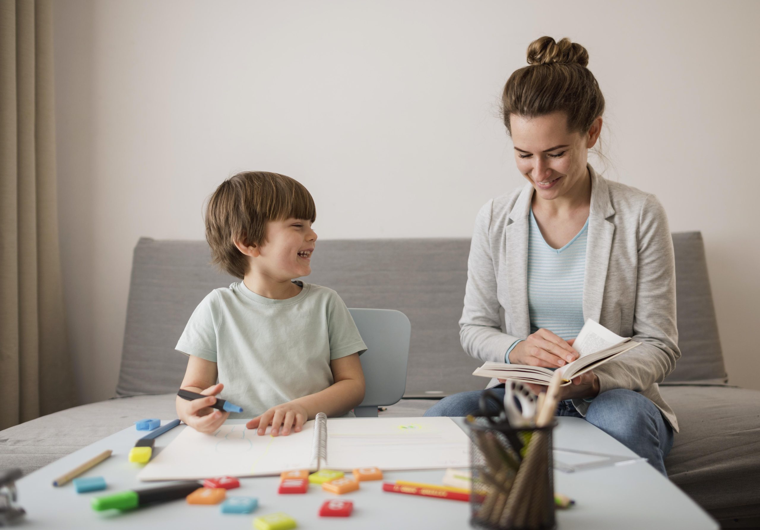 اهمیت دریافت خدمات تراپی برای تقویت رفتار مقابله‌ای در کودکان