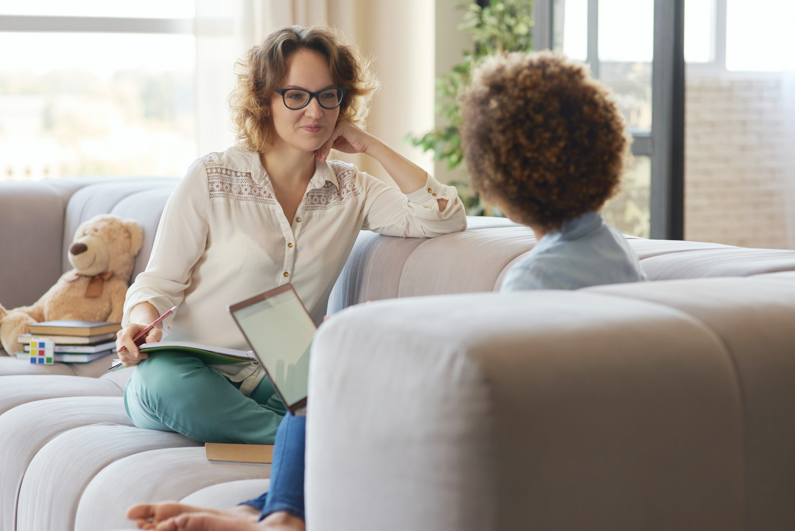 اهمیت دریافت خدمات تراپی برای درمانگران