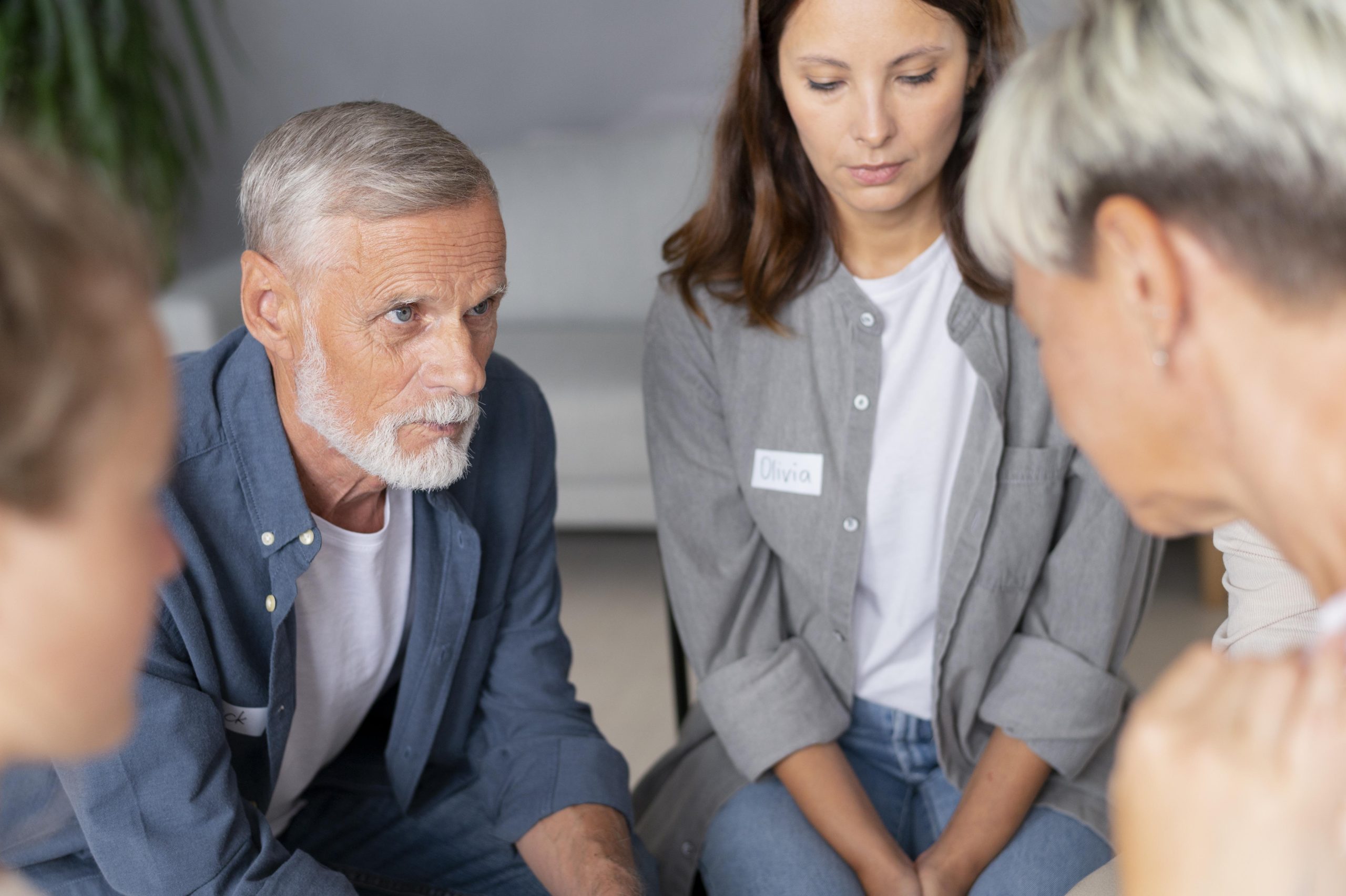 اهمیت دریافت خدمات تراپی برای مشکلات شغلی در بزرگسالان